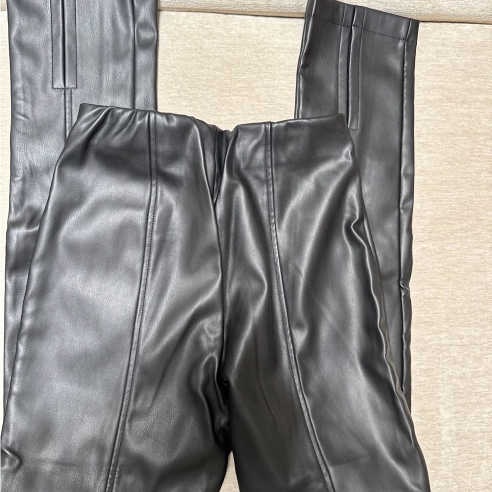Steve Madden Women’s Black Leather Leggings New Size Small - Picture 4 of 6